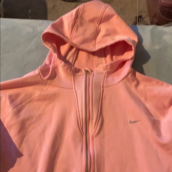 Nike Jacket - Picture 2 of 5